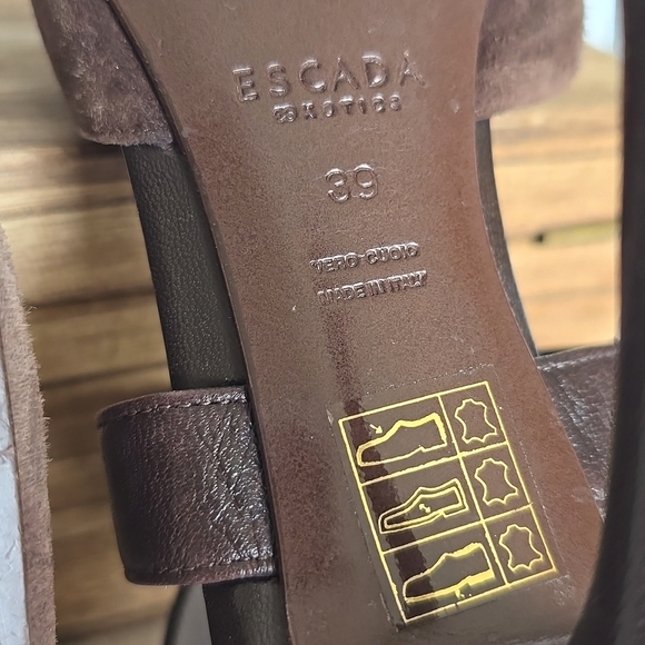 Escada pumps - Picture 7 of 13